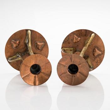 Kynttilänjalkapari, WMF (Württembergische Metallwarenfabrik), 1900-luvun alku.