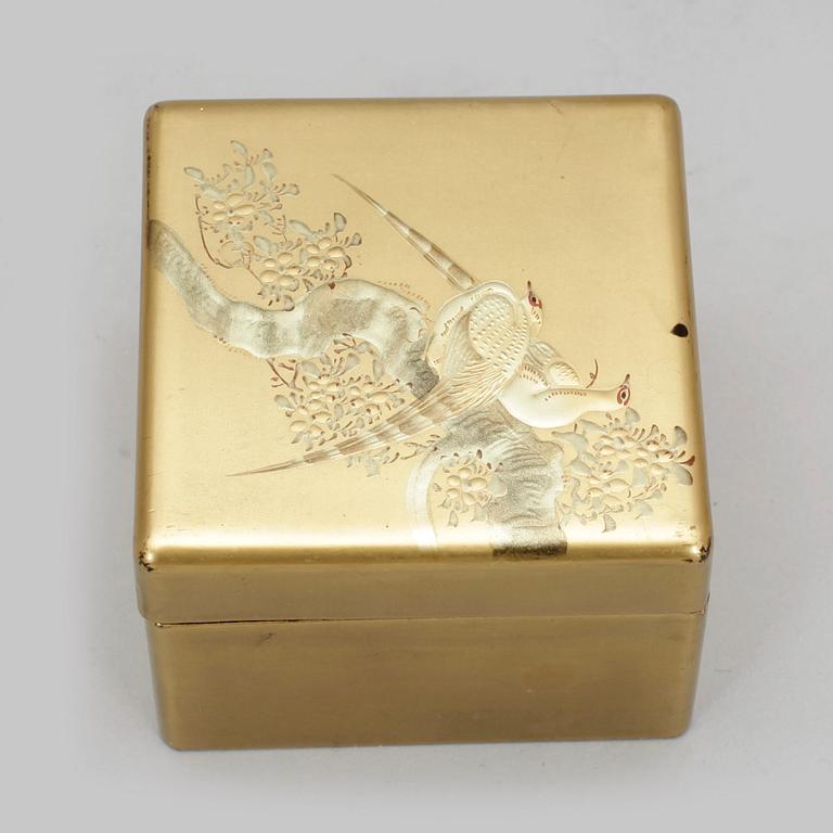 LACKASK, Japan, modern tillverkning.