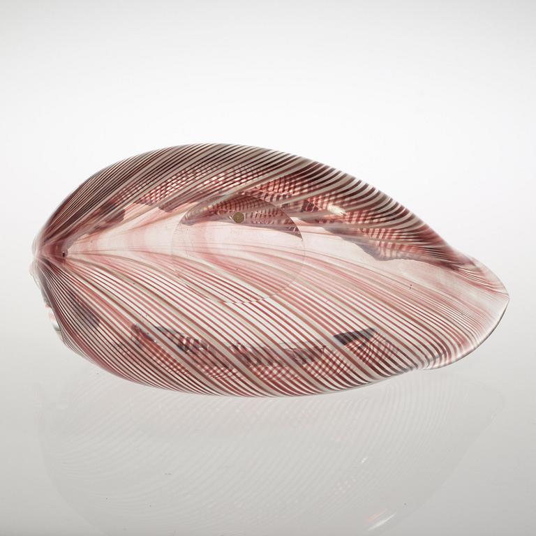 A Tyra Lundgren glass bowl, Venini, Murano, Italy 1930's-40's.