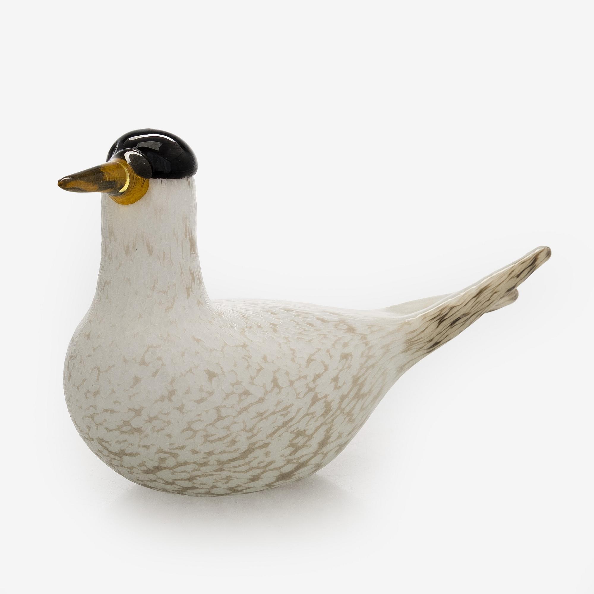 Oiva Toikka, an annual glass bird, 'Arctic tern', signed O. Toikka Nuutajärvi 2000.