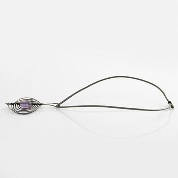 Necklace with pendant, silver with amethyst.