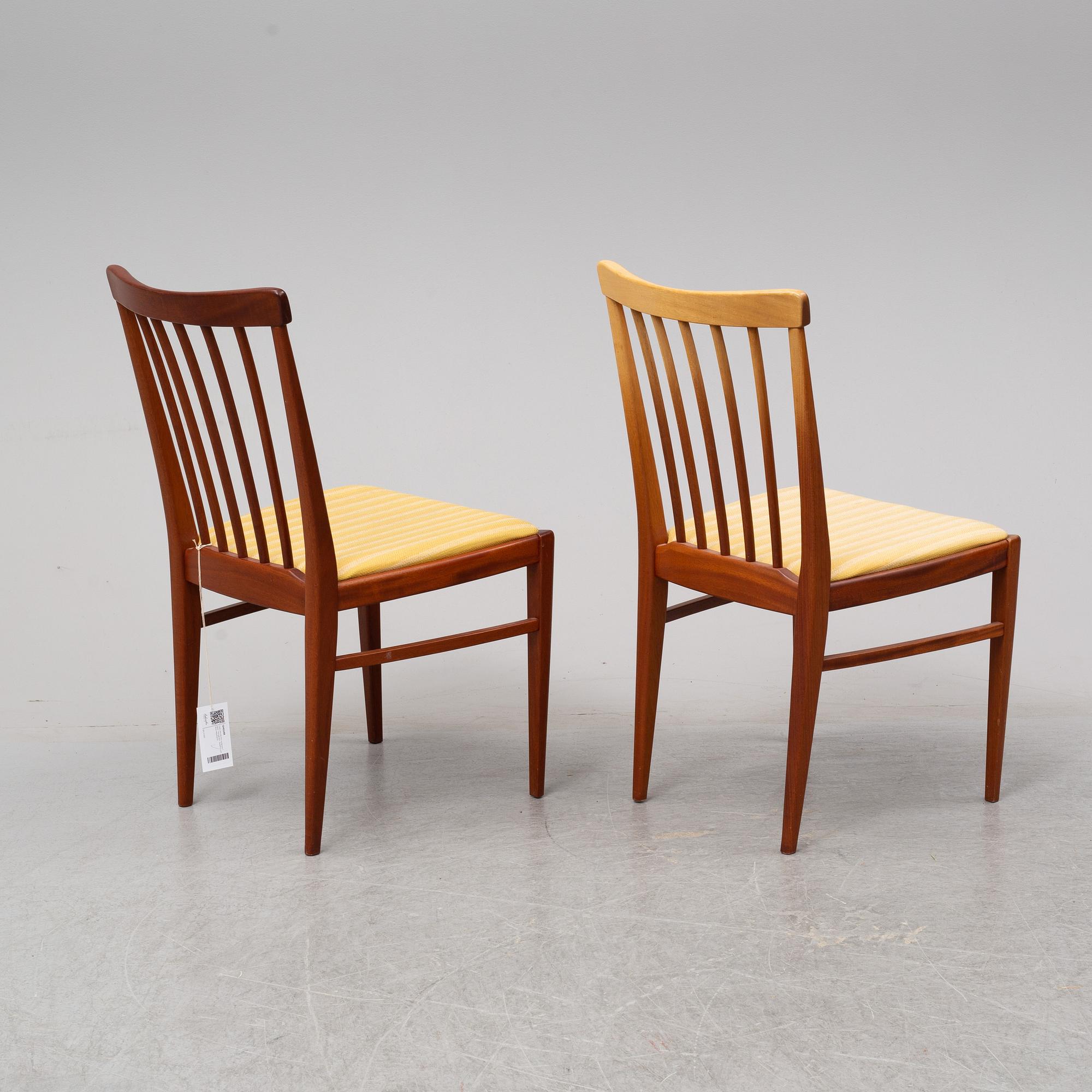 CARL MALMSTEN, A 'Herrgården' table with six chairs and two leaves.