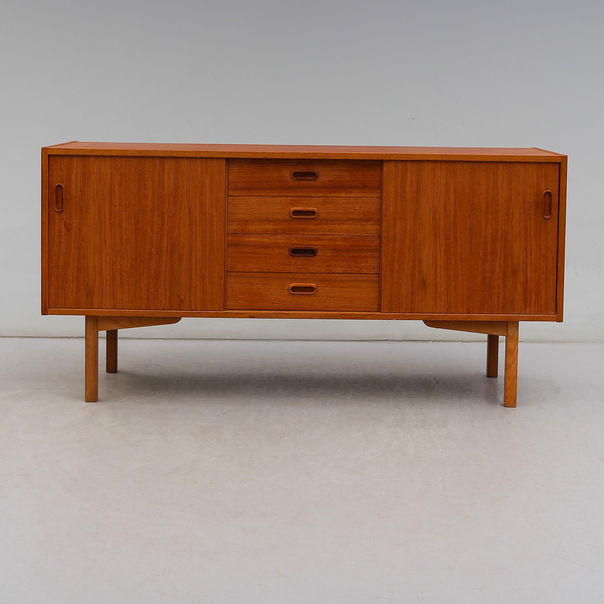SIDEBOARD, 1900-talets andra hälft.