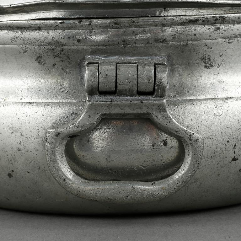 GRÖTSKÅL, tenn, otydliga stämplar, 1800-tal.