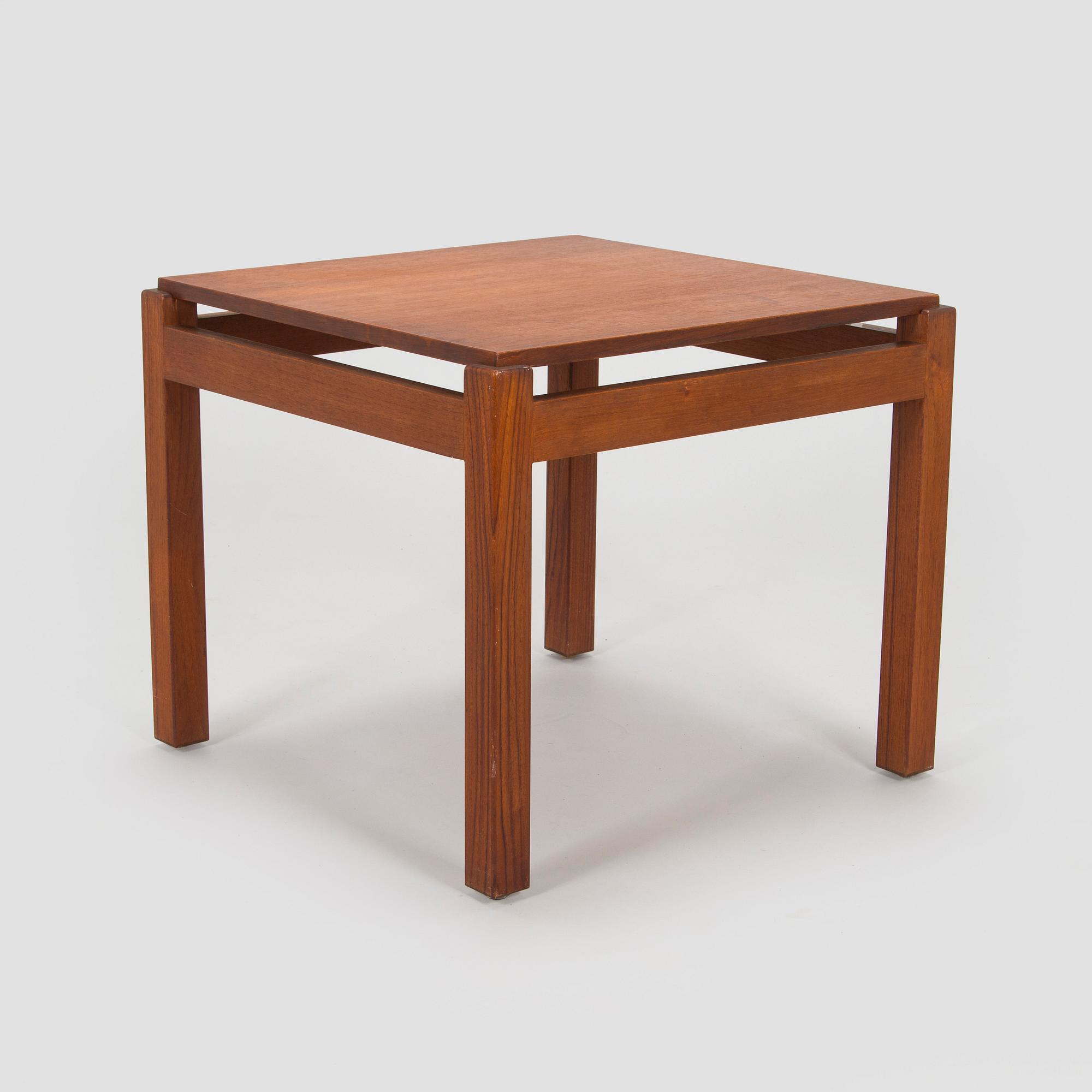 Carl Gustaf Hiort af Ornäs, pöytä, "Lamppupöytä", HMN, Huonekaluliike Mikko Nupponen 1960-luku.