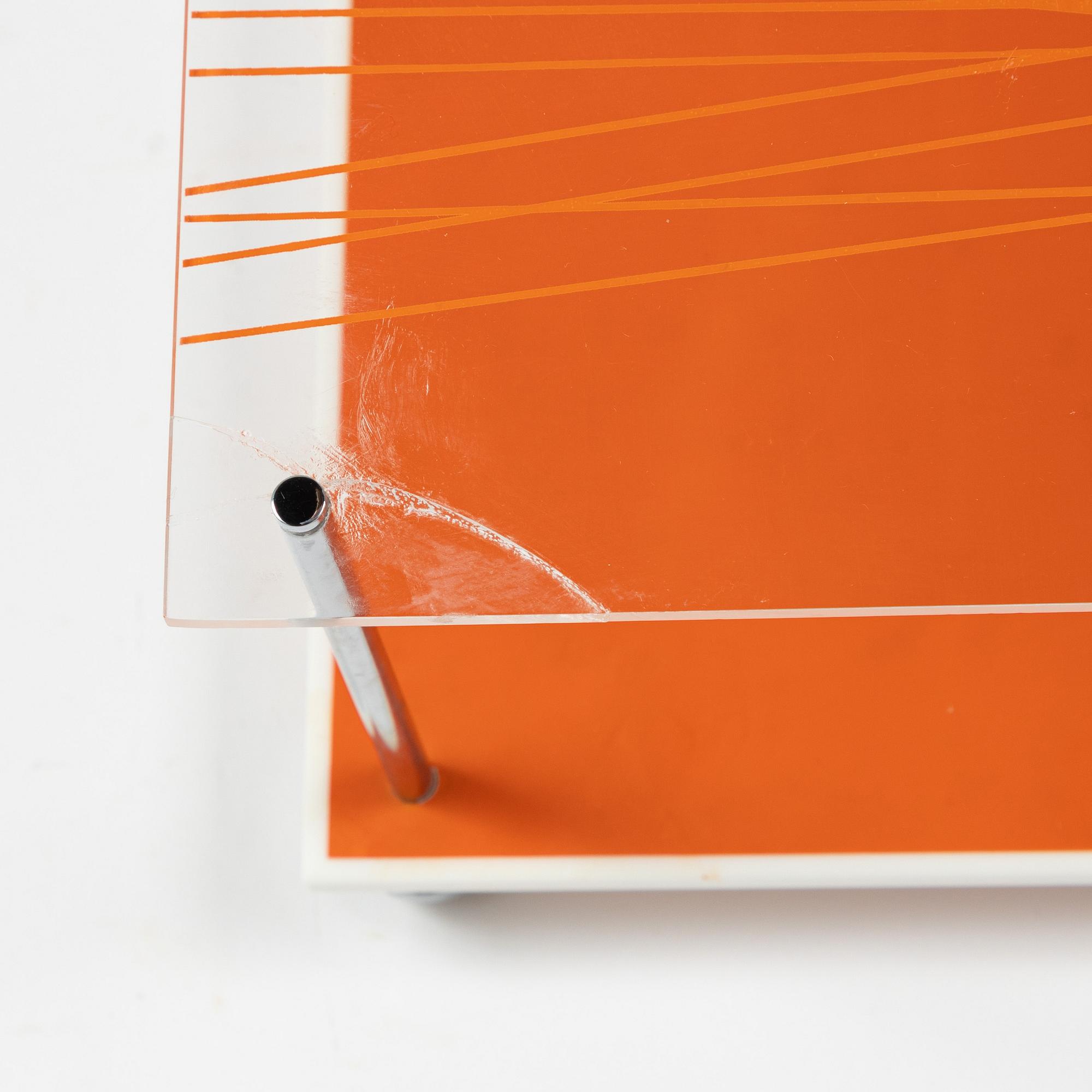 Jesús Rafael Soto, "Ovalo En El Rojo".