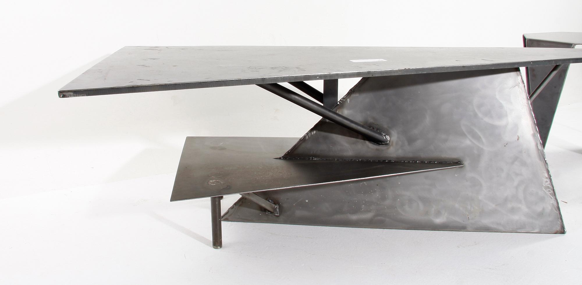 SOFFBORD samt LAMBORD, järn, 1980-tal. Sign.