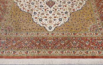 A silk Qum carpet, ca 295 x 195 cm.