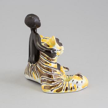 DOROTHY CLOUGH, "Pojke på tiger", Upsala-Ekeby, signerad. Modellnummer 8001.