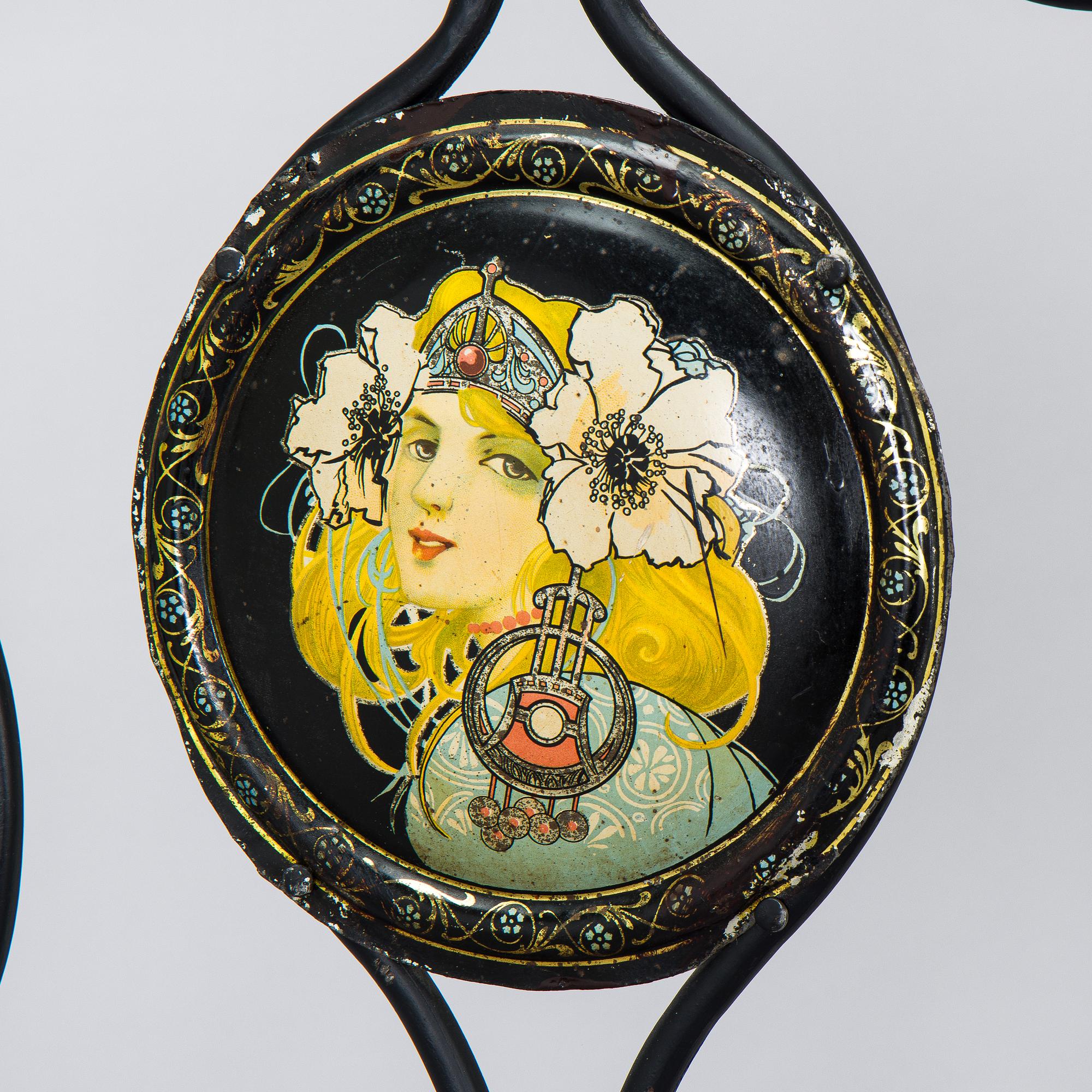 Säng, smidesjärn, med Art Nouveau-motiv, kring 1900.