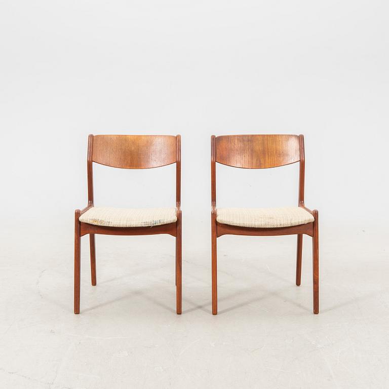 Henning Kjaernulf, six teak chairs, Vejle stole- og Mobelfabrik, Denmark, second half of the 20th century.