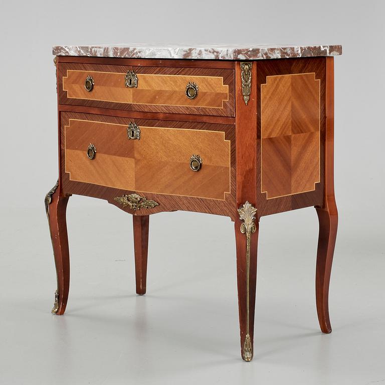 BYRÅ, Louis XV-stil, omkr 1900-talets mitt.