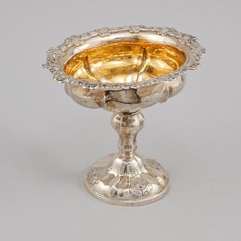 SKÅL PÅ FOT, silver, Johan Wahlström, Jönköping, 1853. Vikt 235 gram.