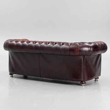 Soffa, Chesterfield-modell, senare delen av 1900-talet.