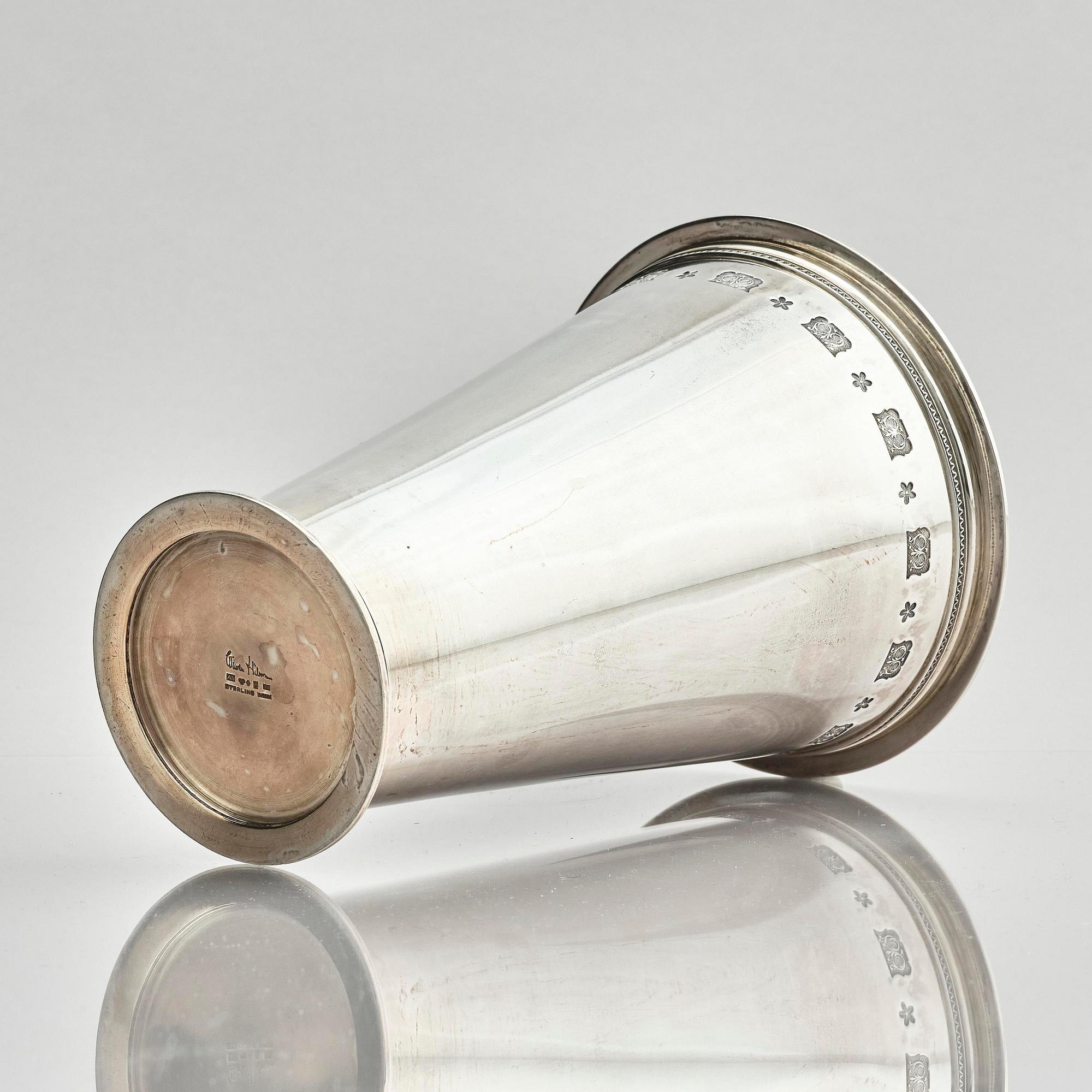 Wiwen Nilsson, bägare, delvis förgyllt sterling silver, "Bysantinska modellen", Lund 1941.