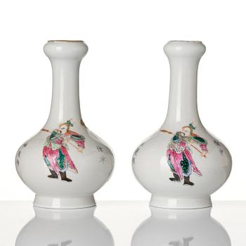 A pair of famille rose 'Wu Shang Pu' vases, Qing dynasty, 19th century.