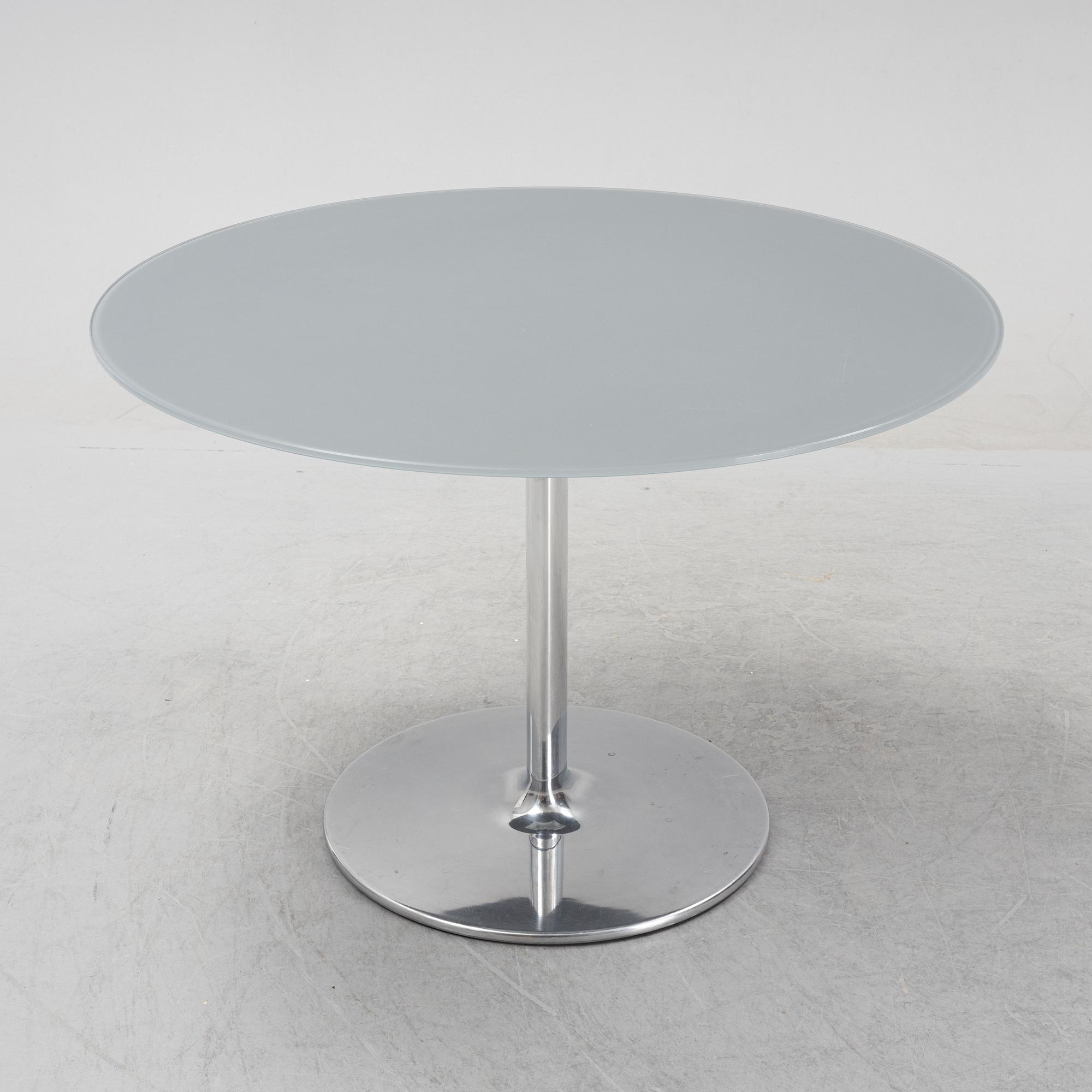 An aluminum and glass dining table from Andreu World, 21st Century.