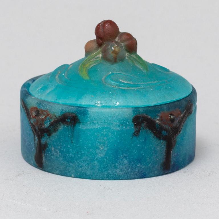 ALMARIC WALTER & HENRI BERGÉ, a pate de verre Nancy, glass box with lid, early 1900's.