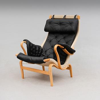 FÅTÖLJ, "Pernilla", Bruno Mathsson, Dux, 1900-talets andra hälft.