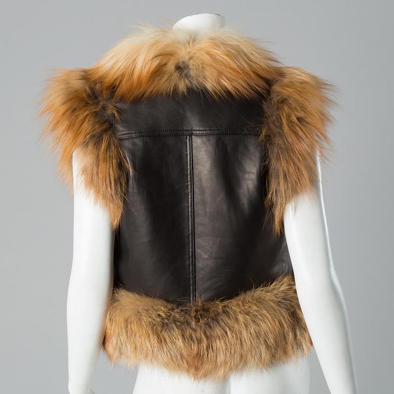 FUR VEST, Balmain, french size 38.