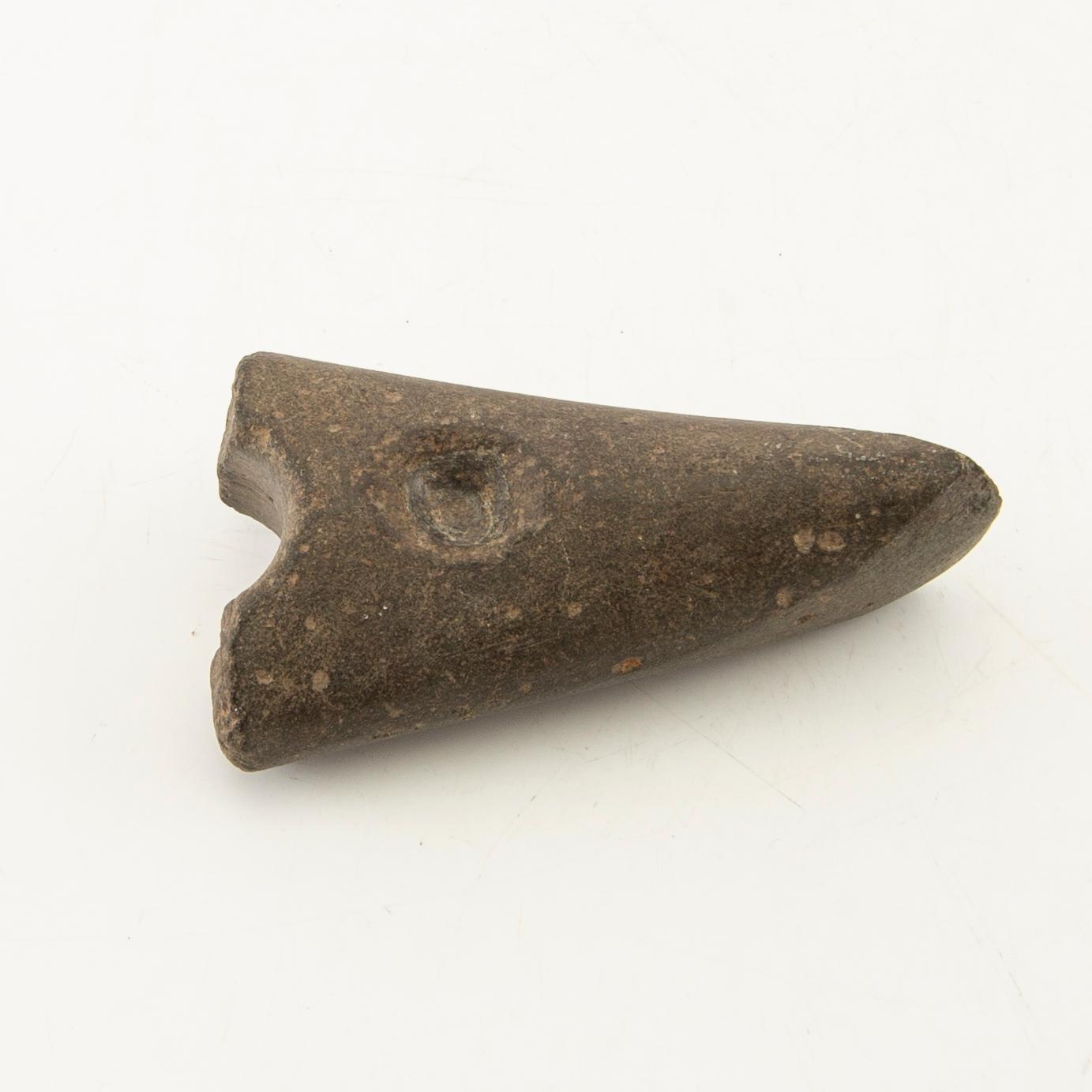 Arrowheads, stone axes, etc., seven pieces, Neolithic.