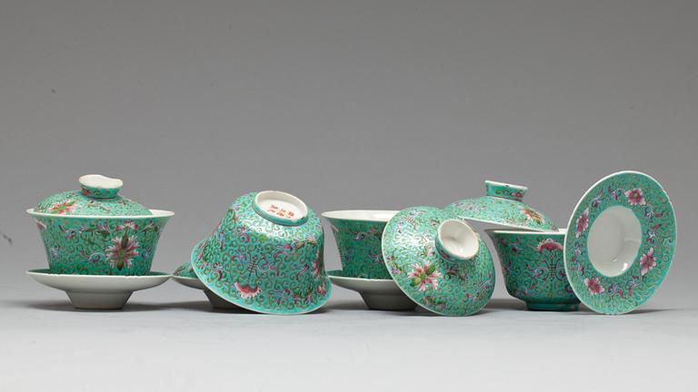 SKÅLAR med LOCK på FAT, 4 st, porslin, Kina, 1900-tal.