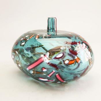 Davide Salvadore, a signed glass vase Österlens Glashytta 2016.