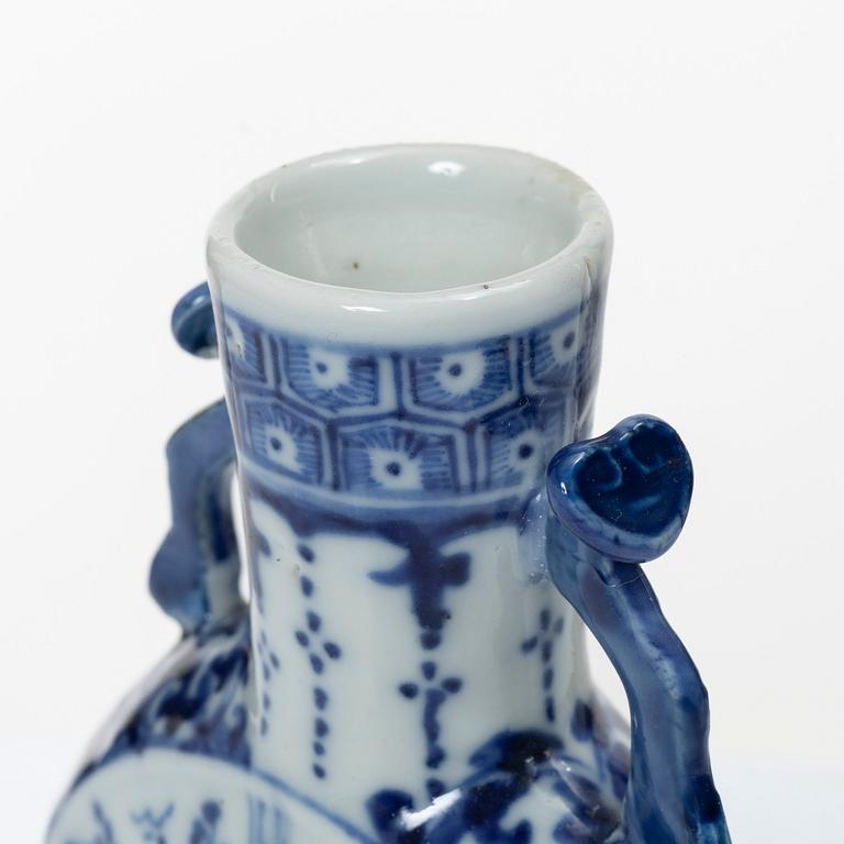 Pilgrimskrus, porslin, Kina, qing dynastin, 1800-tal.
