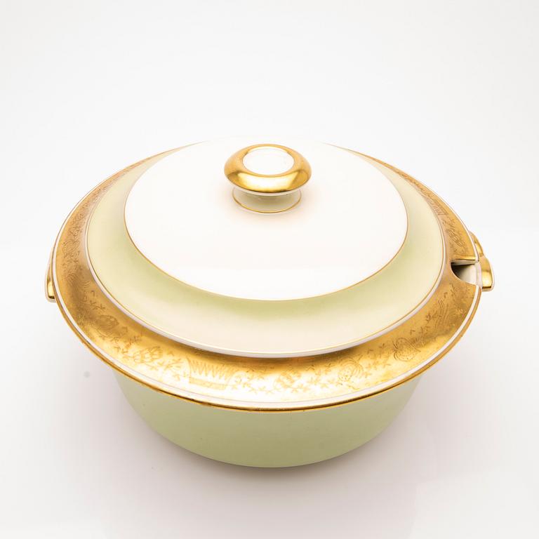 Royal Copenhagen, Service 92 pcs "Dagmar" Royal Copenhagen 1960s porcelain.