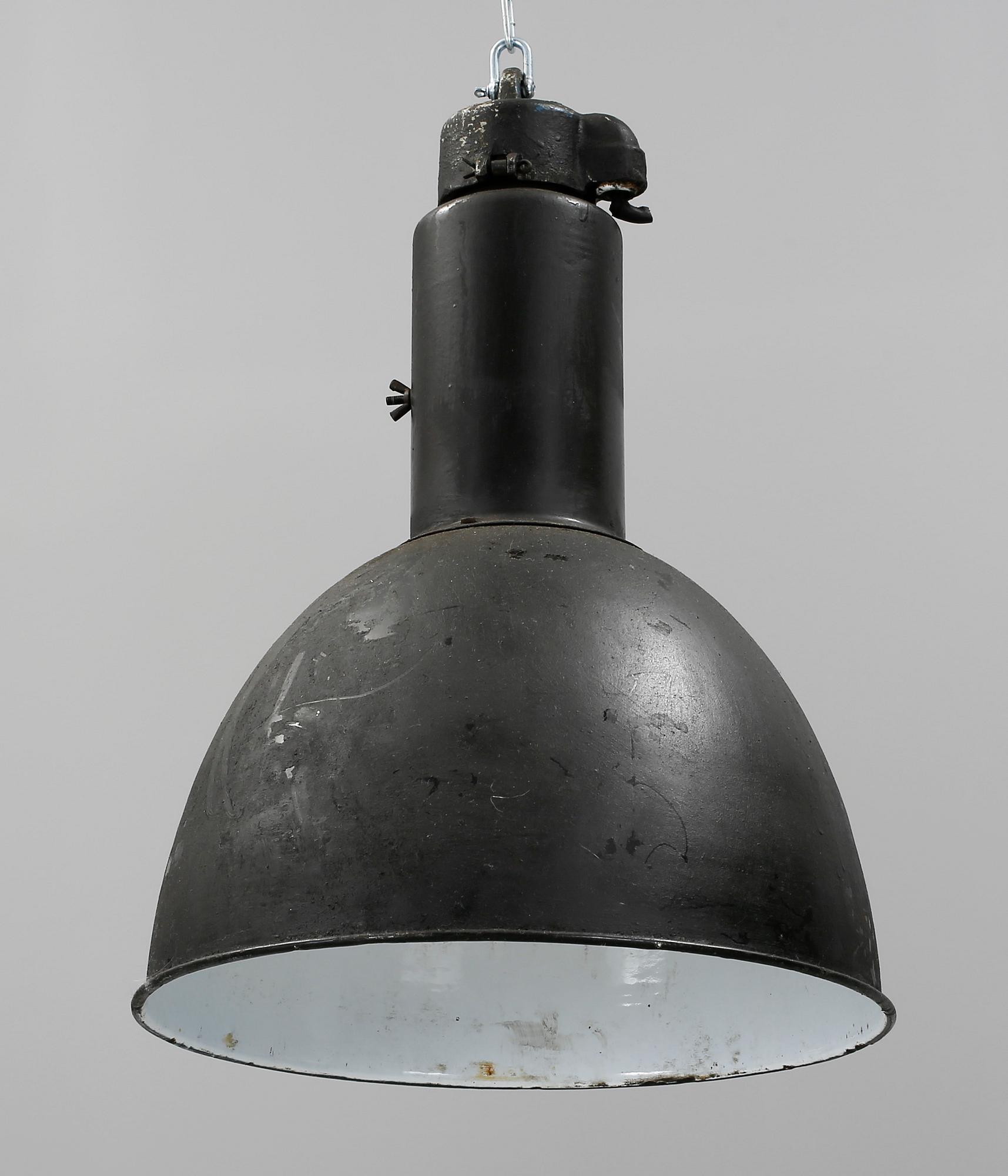 TAKLAMPA, industri, 1900-tal.