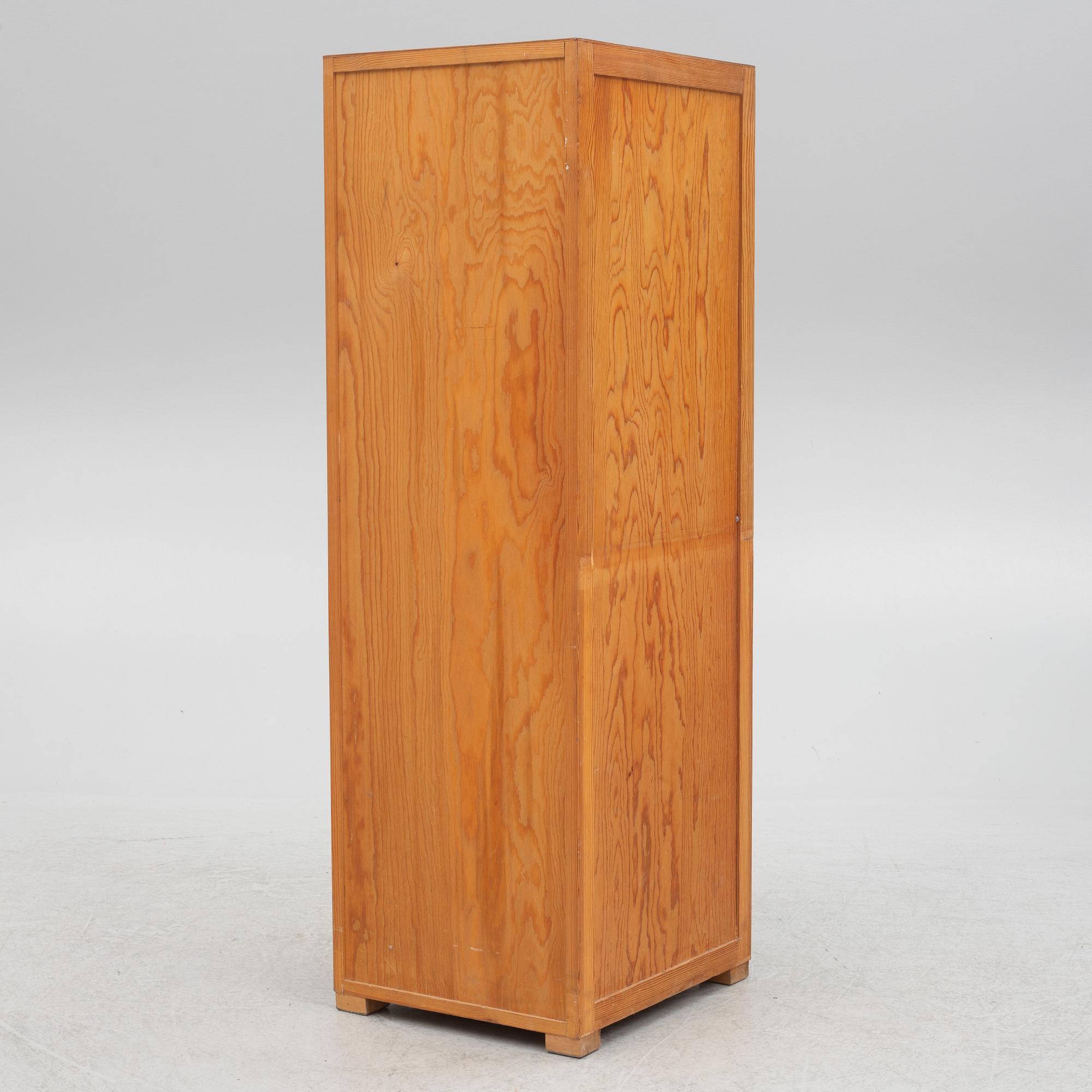 Chest of drawers, third quarter of the 20th Century.