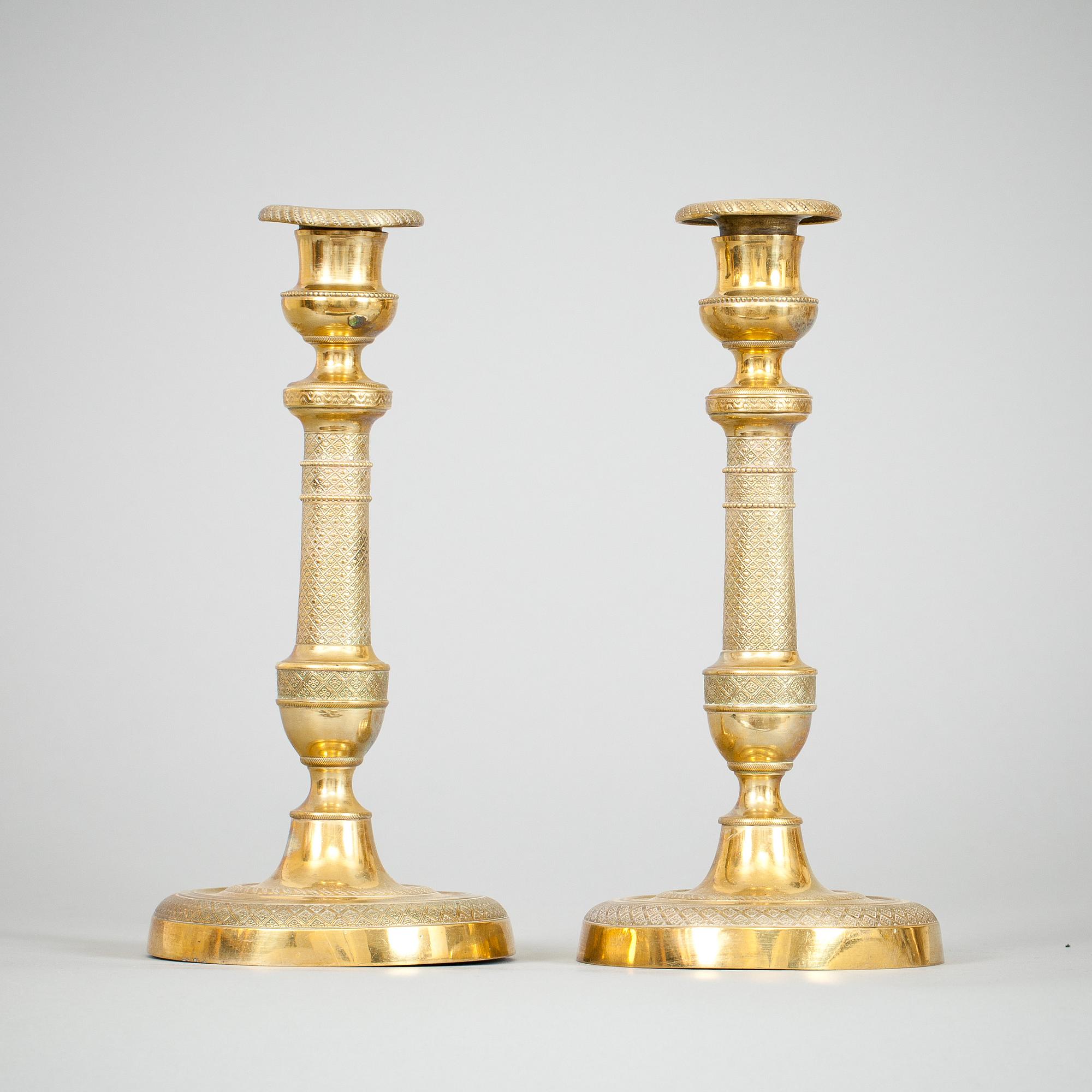 LJUSSTAKAR, ett par, senempirestil, 1900-tal.