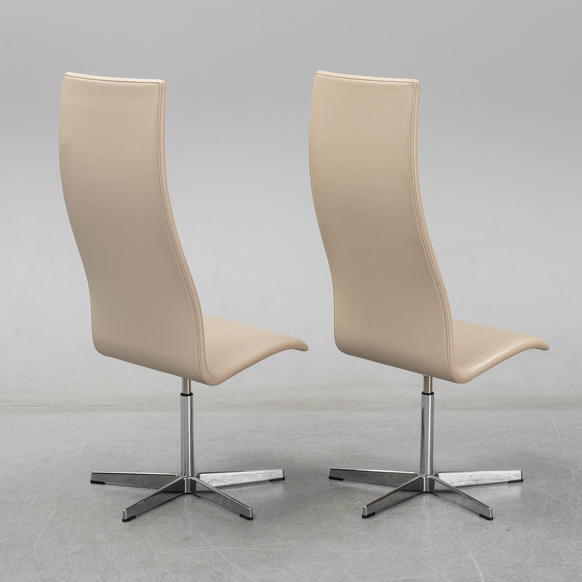 Arne Jacobsen, stolar, 9 st, "Oxford hög" för Fritz Hansen.