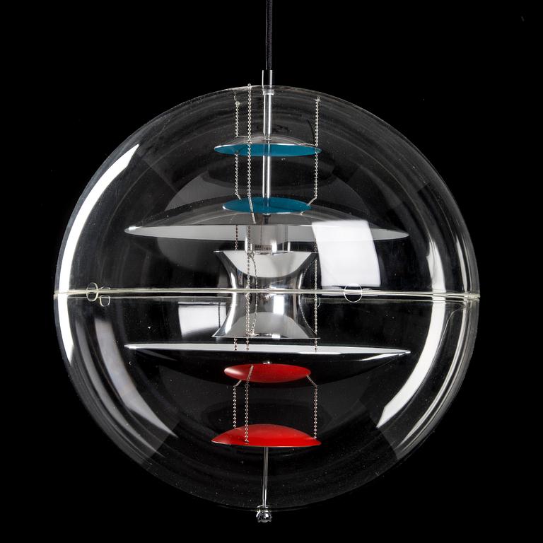 TAKLAMPA, "VP-Globe", Verner Panton, Louis Poulsen, Danmark. Höjd 50 cm.