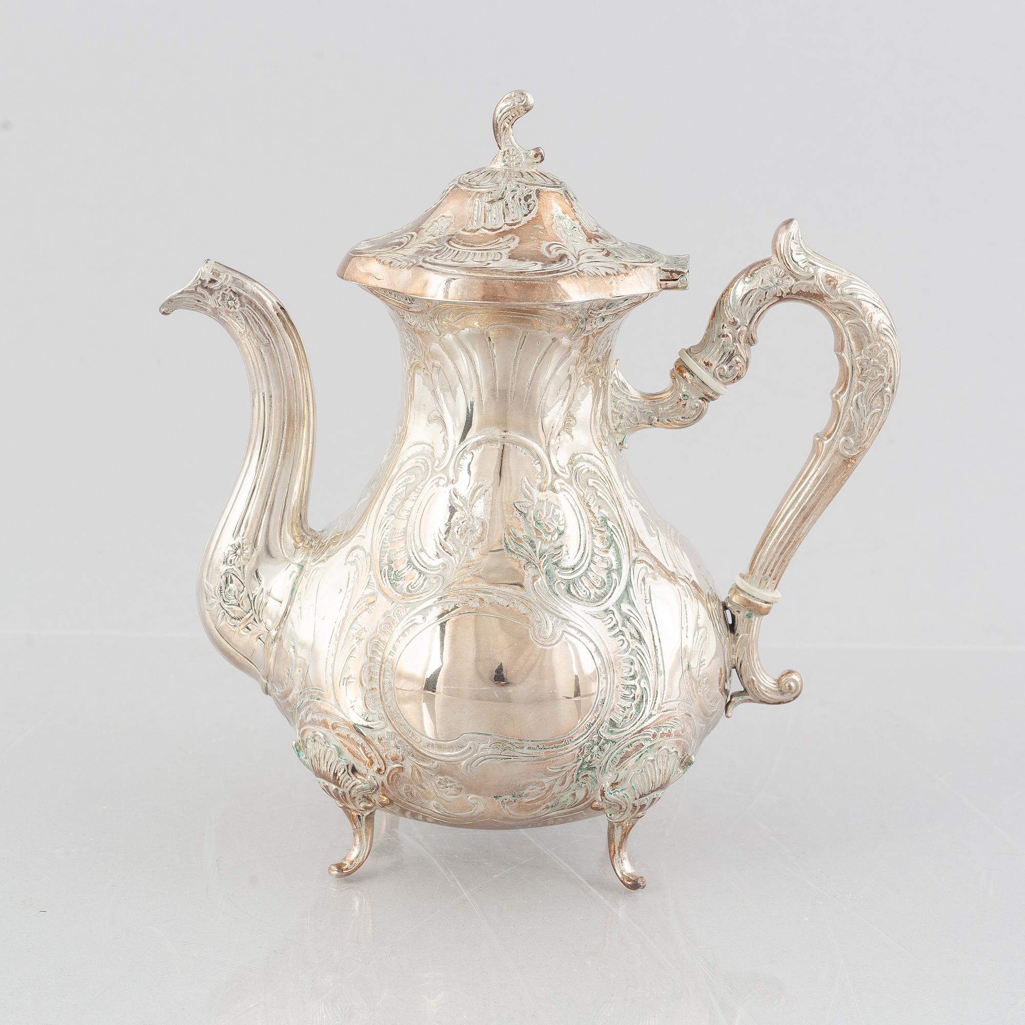 A Swedish silver Rococo style coffee pot, Malmö 1972.
