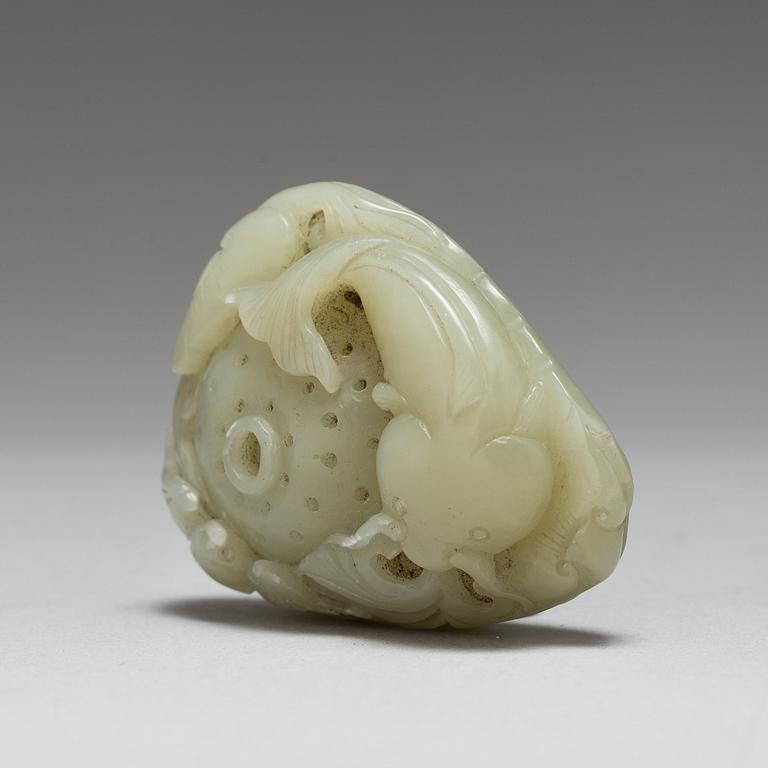 A carved nephrite sculpture of fish and bat by lotusbud, Qing dynasty (1664-1912).