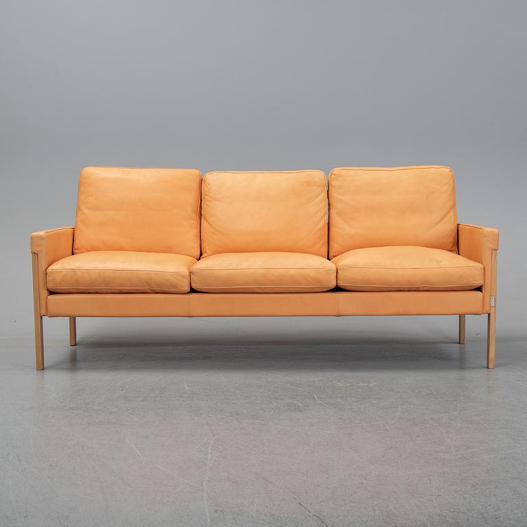 Kristian Eriksson, soffa, "Tingstäde", GAD.