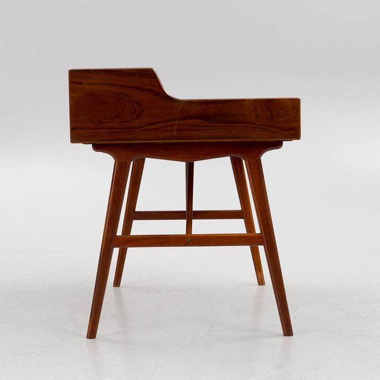 Arne Wahl Iversen, skrivbord, modell 56, Vinde Møbelfabrik, Danmark.