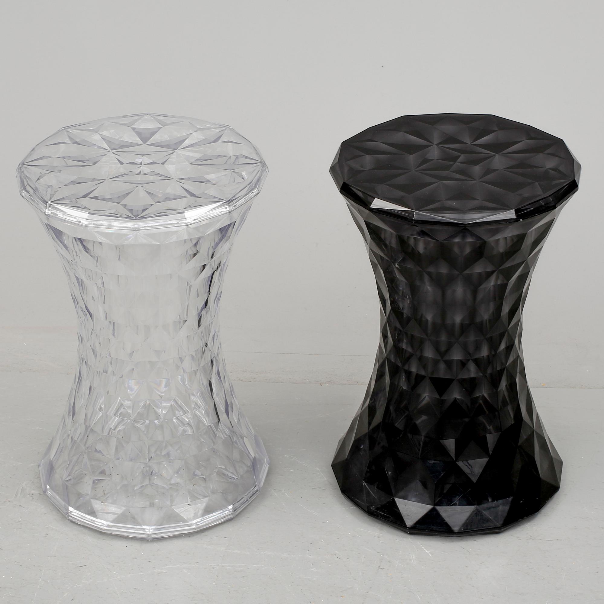 PALLAR, 2 stycken, "Stone", Marcel Wanders för Kartell, formgiven 2006.