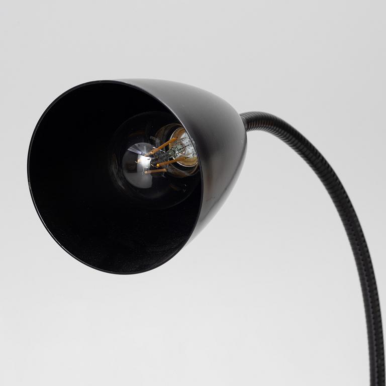 Niclas Hoflin, ann 'Arkipelag' floor lamp with table, Ruben, 21st century.