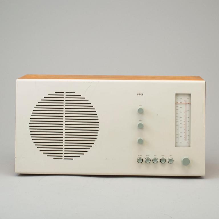 DIETER RAMS, radio "Tischsuper -
 RT20 S", designed in 1961.