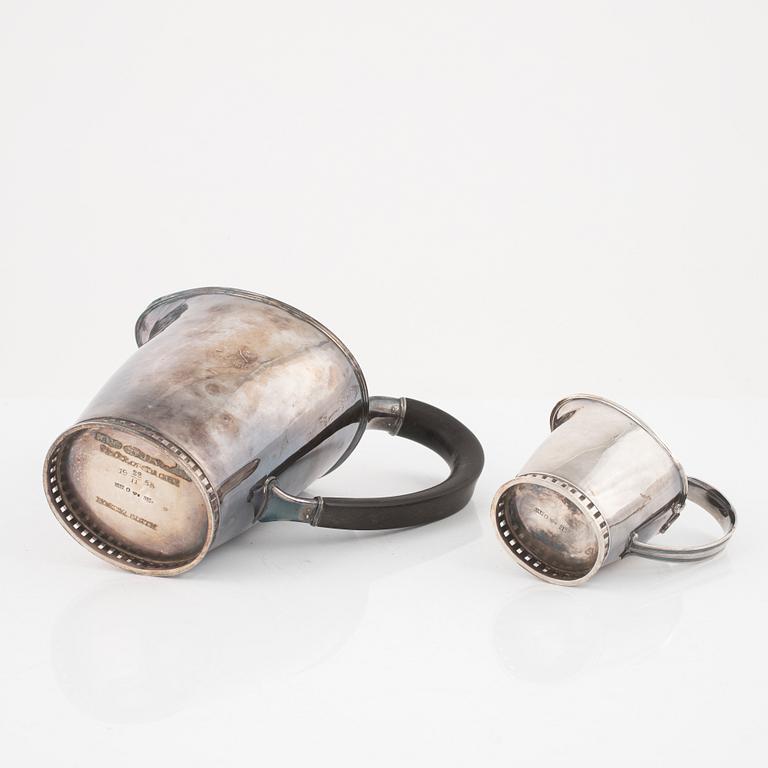 Sven-Arne Gillgren, silver coffe pot and creamer.