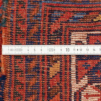 A Kashgai Shiraz carpet, c. 270 x 155 cm.