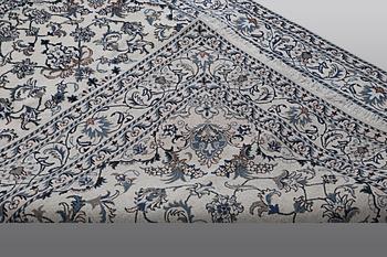 Matto, Nain, part, silk, ca 230 x 158 cm.