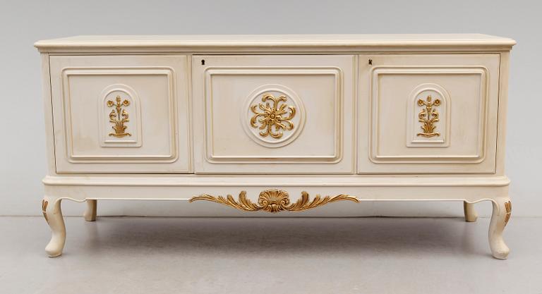 SIDEBOARD, rokokostil, Bodafors, 1900-talets mitt.