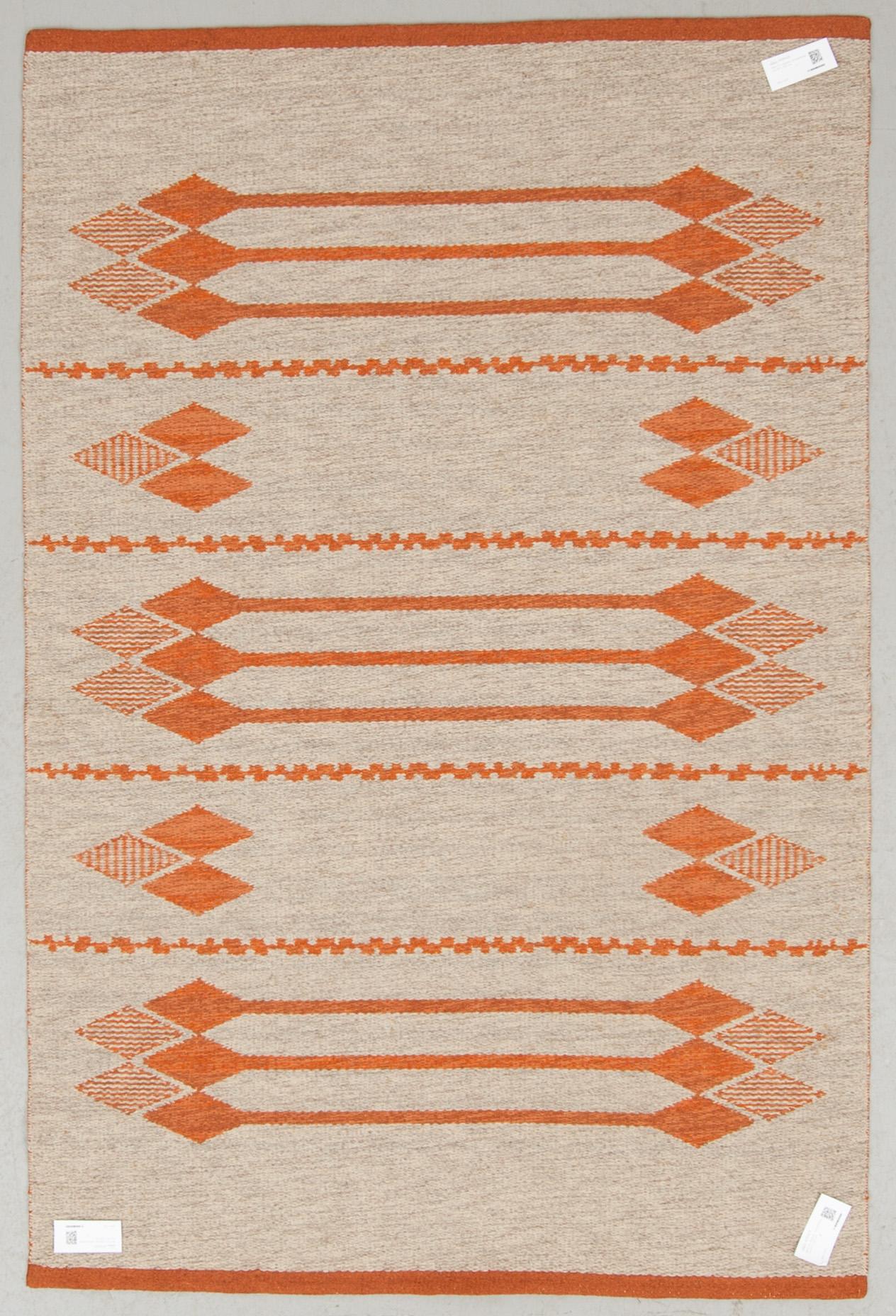 MATTA, rölakan, dubbelsidig. Ca 197 x 130 cm.