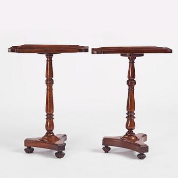 A near pair of Regency rosewood gueridon tables in the manner of Thomas Hope (1769-1831).