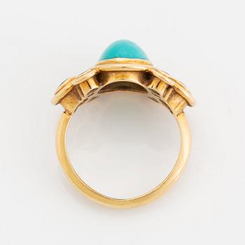 Grima ring 18K guld med turkos, safirer och runda briljantslipade diamanter.