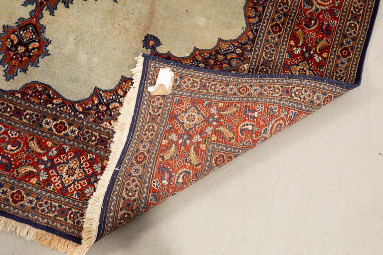 Oriental rug, Moud, 198x200 cm.
