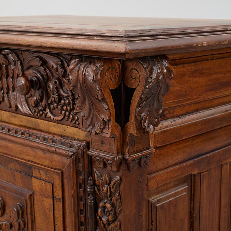 A Baroque cabinet, Southern Europe, 17th century.